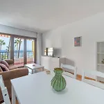 דירה Oceanfront Retreat: Your Serene Oasis By The Sea! *