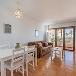 דירה Oceanfront Retreat: Your Serene Oasis By The Sea! *
