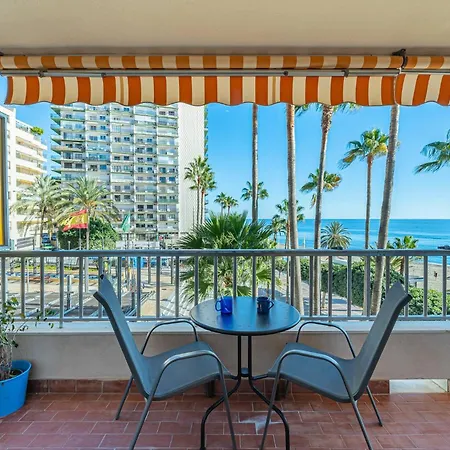 Oceanfront Retreat: Your Serene Oasis By The Sea! マルベーリャ