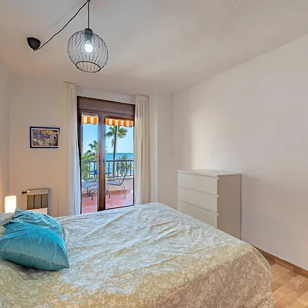 Oceanfront Retreat: Your Serene Oasis By The Sea! *