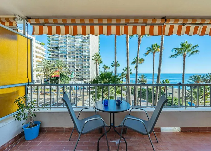 Oceanfront Retreat: Your Serene Oasis By The Sea! Marbella