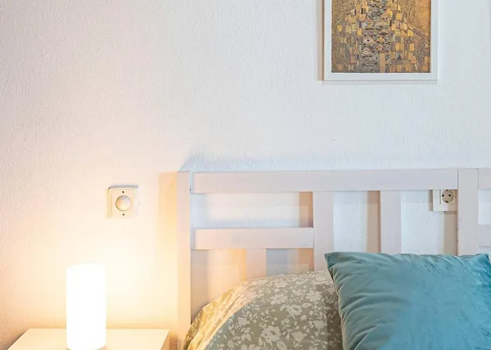 Apartament Oceanfront Retreat: Your Serene Oasis By The Sea! *