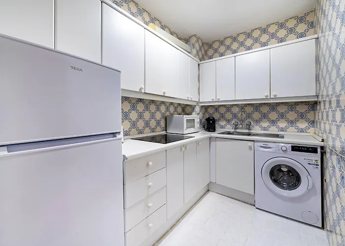 Oceanfront Retreat: Your Serene Oasis By The Sea! Apartament Marbella