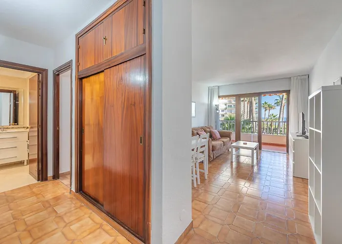 Oceanfront Retreat: Your Serene Oasis By The Sea! * マルベーリャ